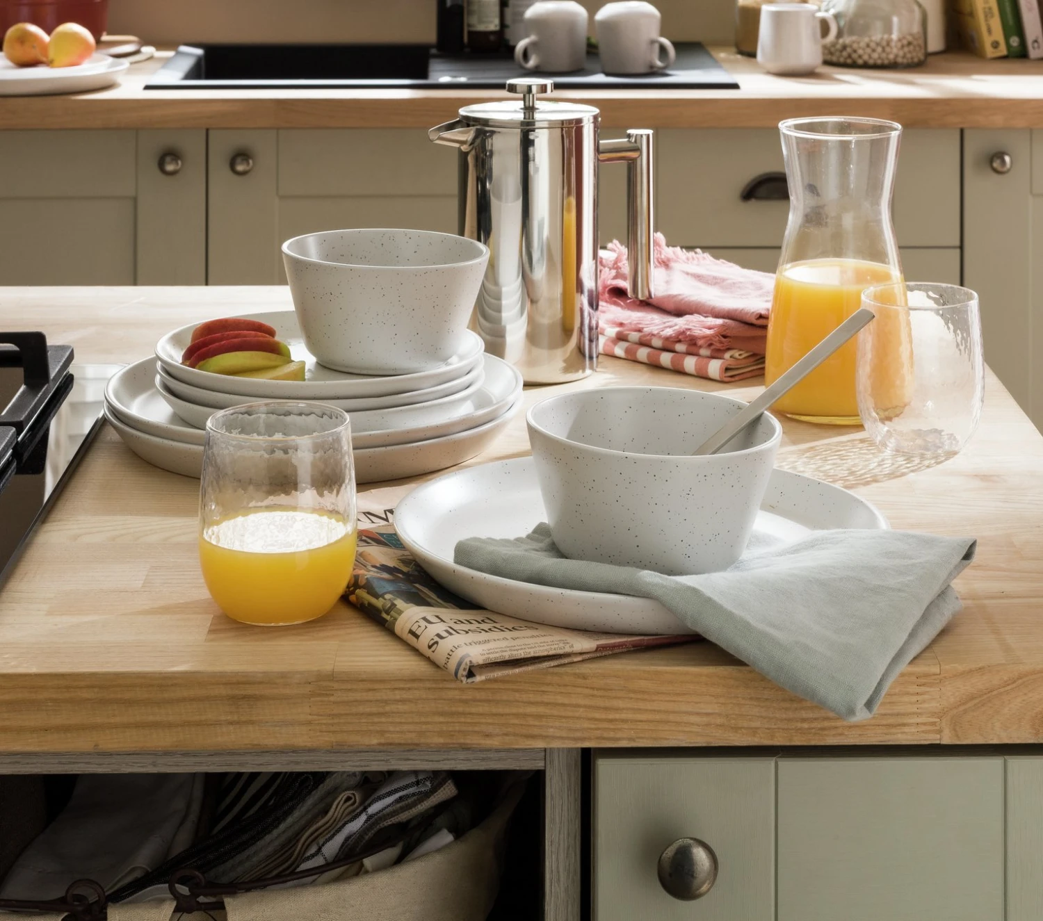 Habitat Addison 12 Piece Stoneware Dinner Set - White 2 Habitat Addison 12 Piece Stoneware Dinner Set - White - Image 2