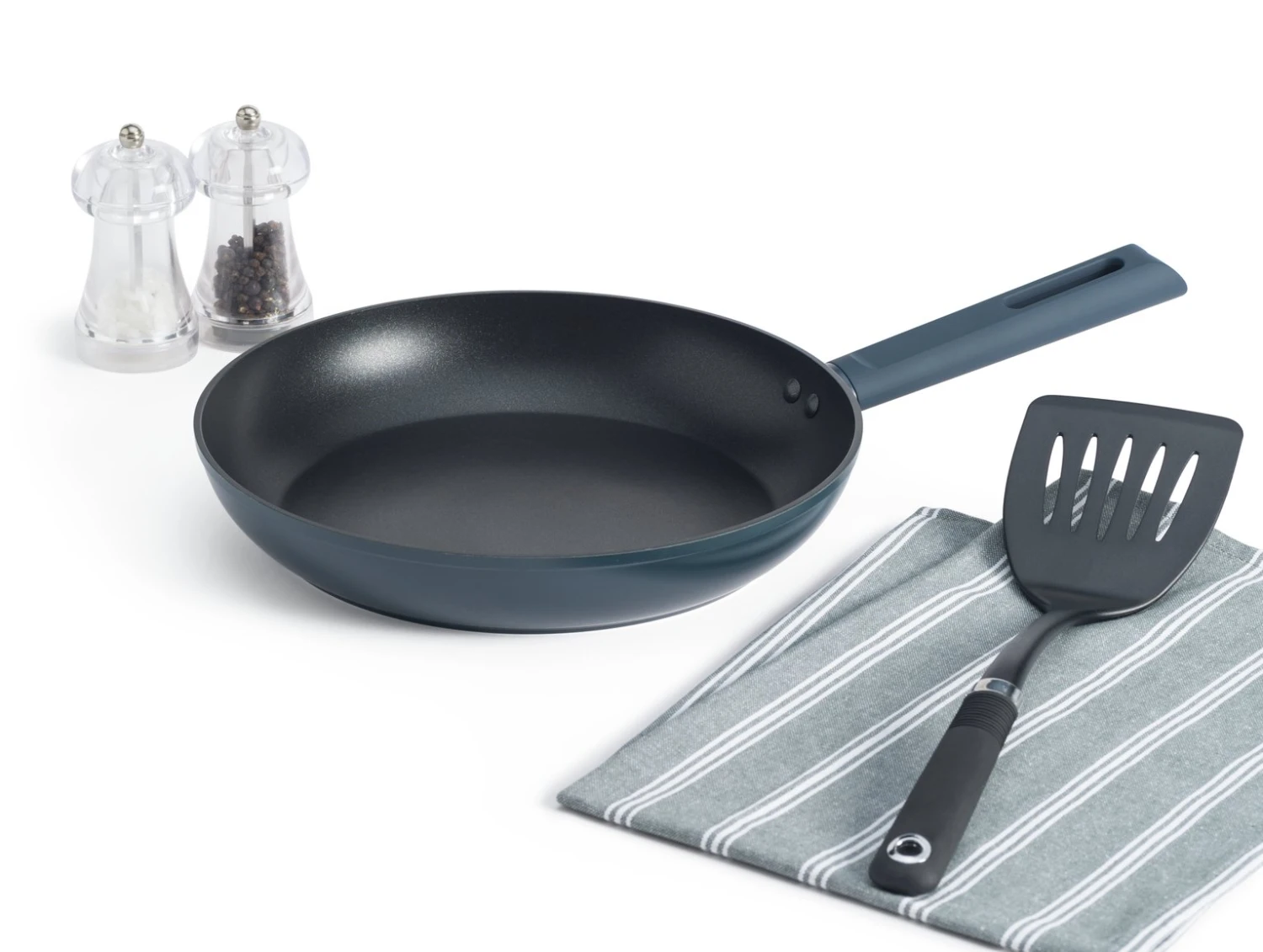 Habitat 28cm Non Stick Aluminium Frying Pan 2 Habitat 28cm Non Stick Aluminium Frying Pan - Image 2