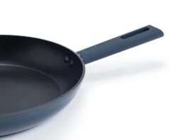 Habitat 28cm Non Stick Aluminium Frying Pan 7 Habitat 28cm Non Stick Aluminium Frying Pan -Habitat 9397563 R Z003A