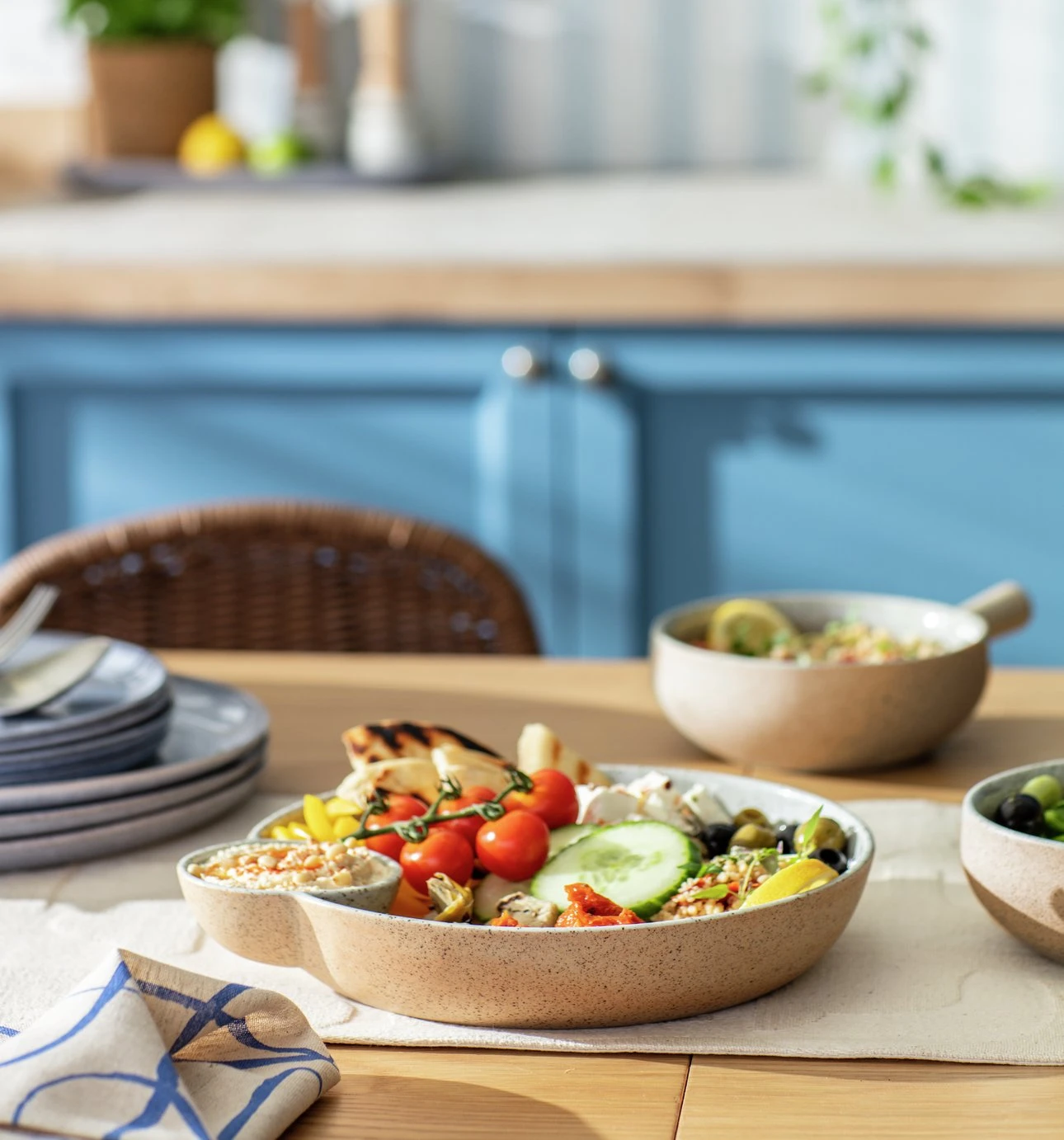 Habitat Mediterranean Stoneware Serve Bowl - Natural 2 Habitat Mediterranean Stoneware Serve Bowl - Natural - Image 2