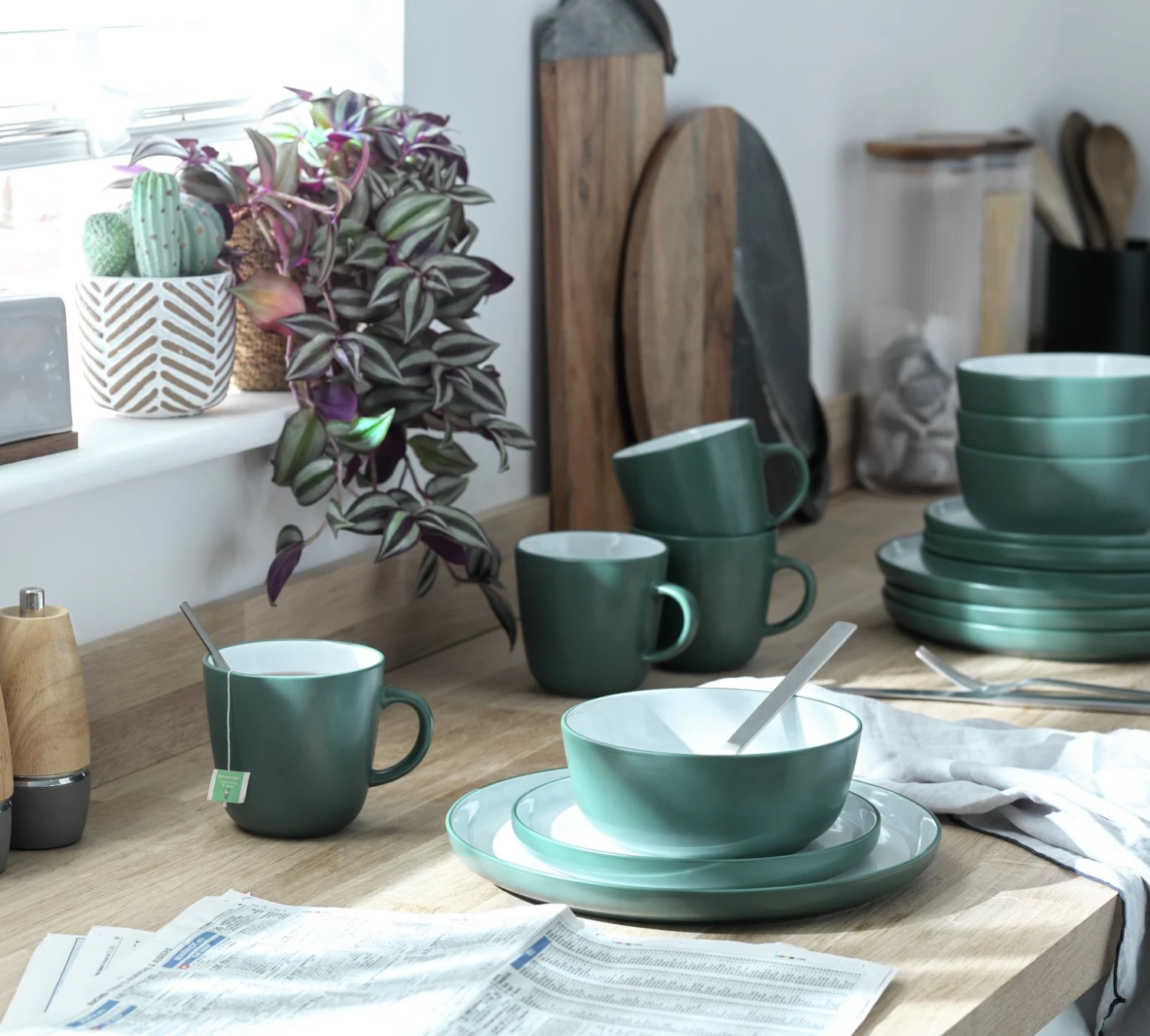 Habitat Two Tone 16 Piece Stoneware Dinner Set 2 Habitat Two Tone 16 Piece Stoneware Dinner Set - Image 2