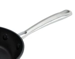 Habitat 20cm Hard Anodised Aluminium Frying Pan 7 Habitat 20cm Hard Anodised Aluminium Frying Pan -Habitat 9617494 R Z003A
